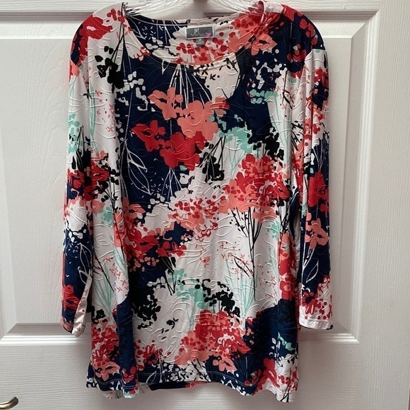 e womens JM Collection casual stretch 3/4 sleeve floral plus size top 2X. Nice - Picture 1 of 4